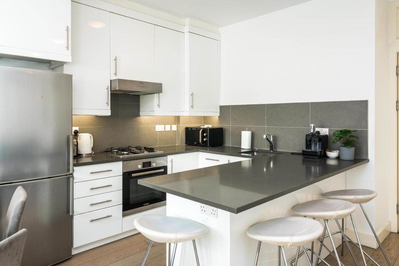Spacious 2 Bedroom / Earls Court / Kensington ロンドン エクステリア 写真