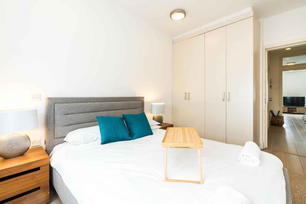 Spacious 2 Bedroom / Earls Court / Kensington ロンドン エクステリア 写真